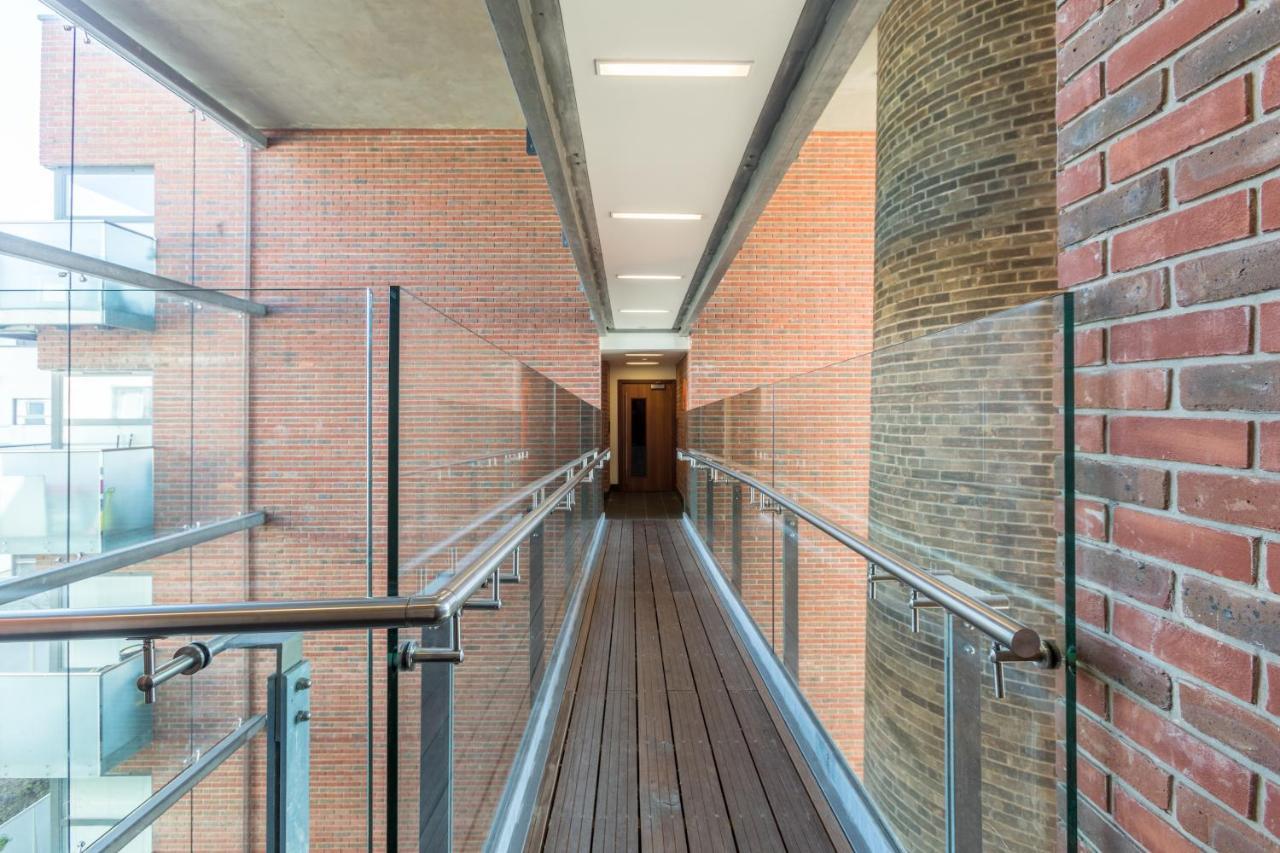 Luxury 2-Bed Flat Parking And Close To The Tube Londres Exterior foto